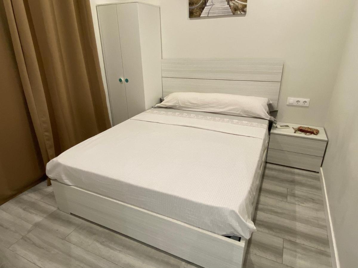 Appartamento Camp Nou Nueva Casa 91 L'Hospitalet de Llobregat Esterno foto