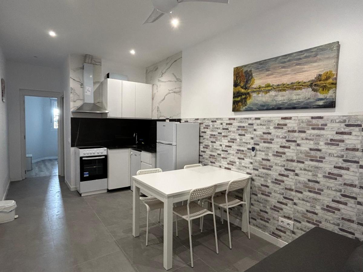 Appartamento Camp Nou Nueva Casa 91 L'Hospitalet de Llobregat Esterno foto